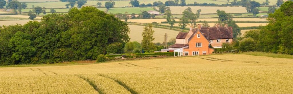 What You're Really Buying When You Buy a Farmhouse Plot: A Closer Look at the Life, Not Just the Land